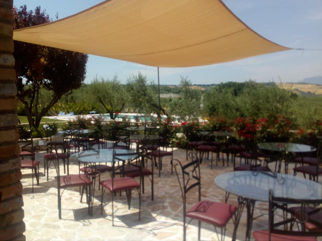 Agriturismo Piccolo Albero ลอเรโต อาปรุนติโน ภายนอก รูปภาพ