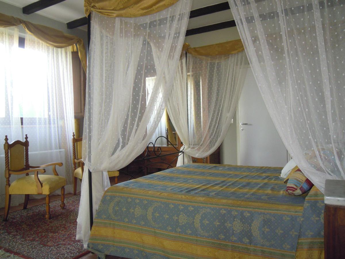 Agriturismo Piccolo Albero ลอเรโต อาปรุนติโน ภายนอก รูปภาพ